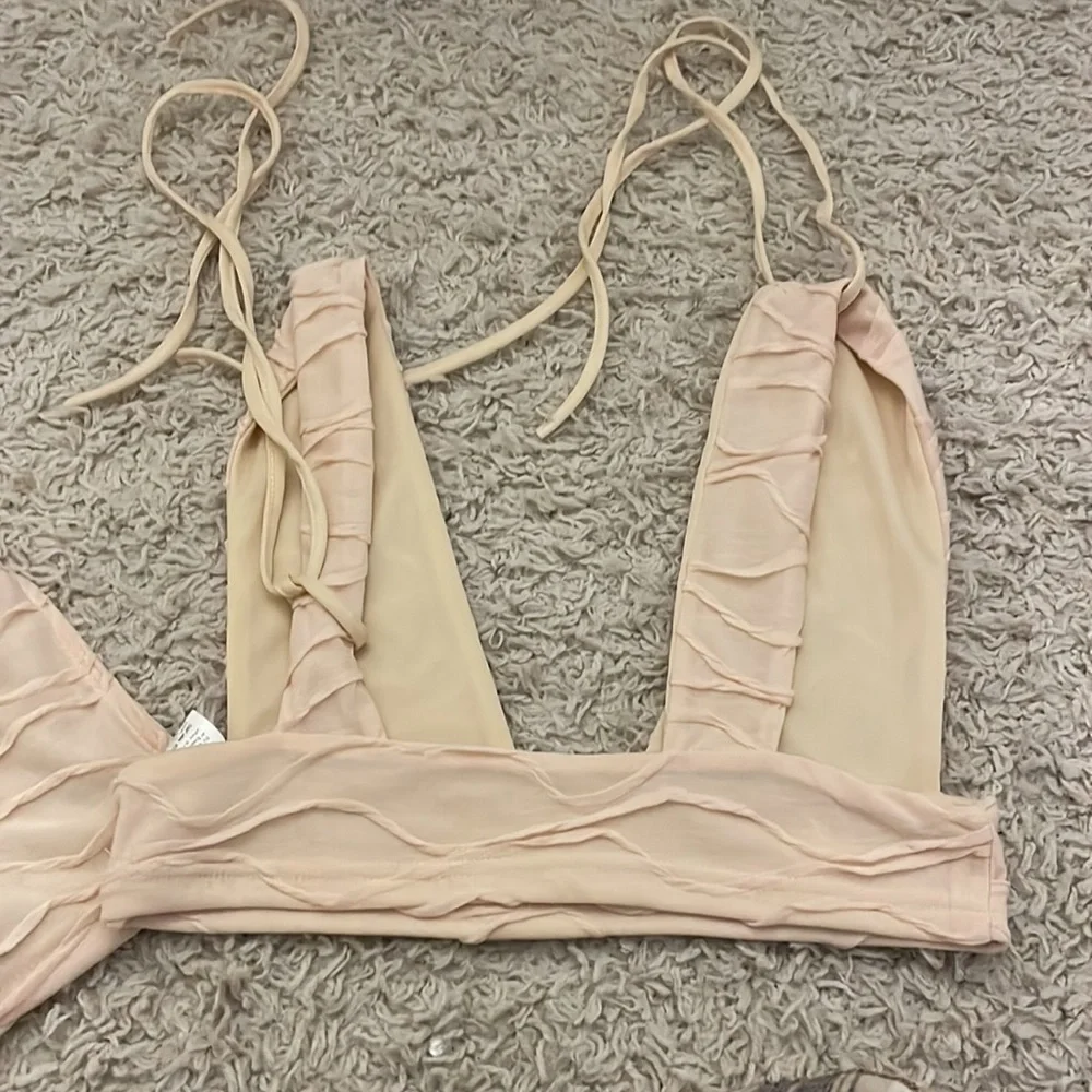 Two piece set - Picture 3 of 4